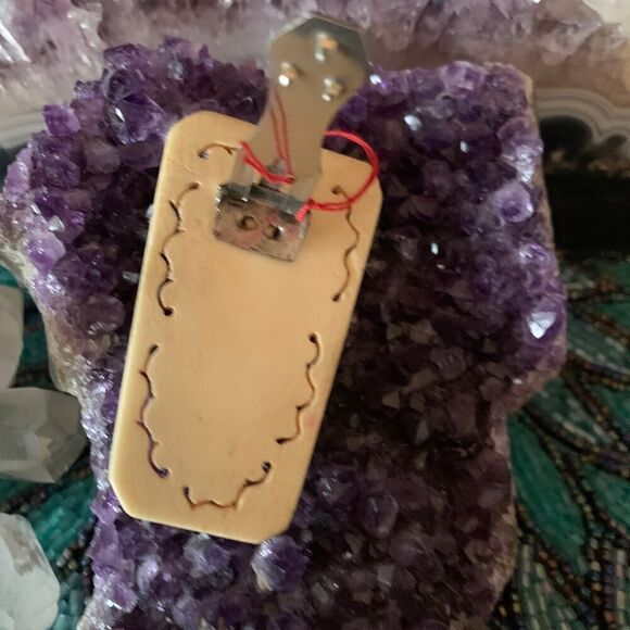 Vintage Dress Clip, Off White, Unstamped - Picture 3 of 3